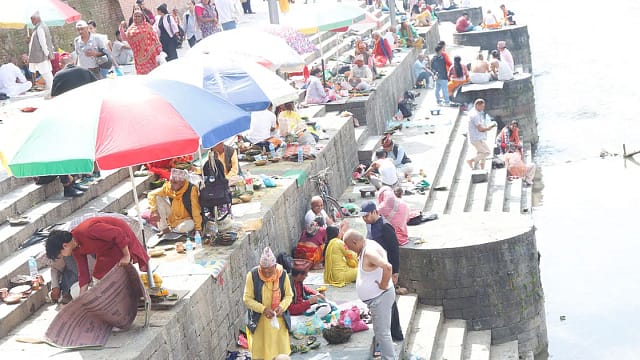 सोह्र श्राद्धको अन्तिम दिन पशुपतिमा श्राद्ध तथा पिण्डदान