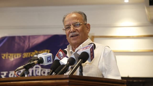 संविधान संशोधन कांग्रेस एमालेको एजेण्डा होइन, बहाना मात्रै होः प्रचण्ड