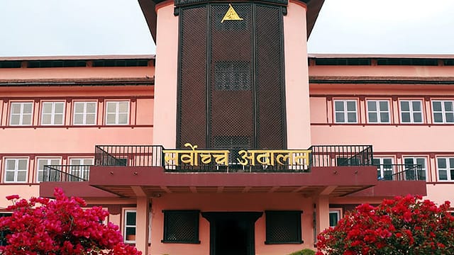 निवर्तमान गभर्नर अधिकारीविरुद्धको रिटमा कारण देखाउ आदेश जारी