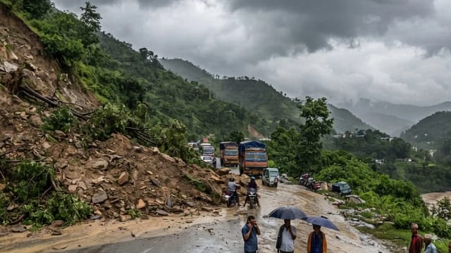 देशका विभिन्न स्थानमा मुख्य राजमार्गहरू अवरुद्ध, यात्रा गर्नुअघि जानकारी लिन प्रहरीको आग्रह